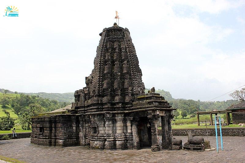 800px-Amriteshwar_temple.jpg