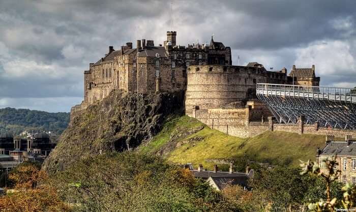 A distant view of the Edinburgh Castle in Scotland