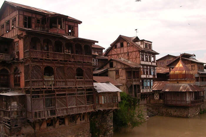 A shot of the old structures in Old Srinagar