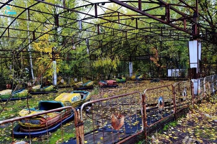 Abandoned car ride area at the amusement park in Pripyat