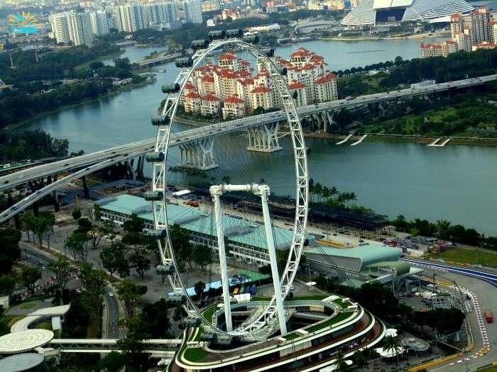 Amazing view of the Singapore Flyer