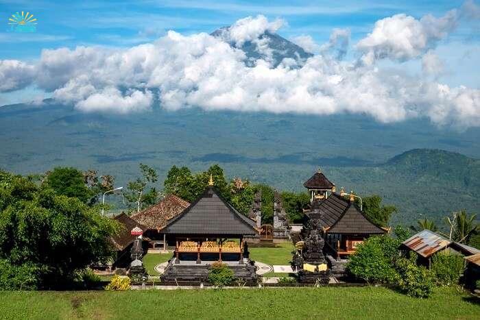 Bali temple tour