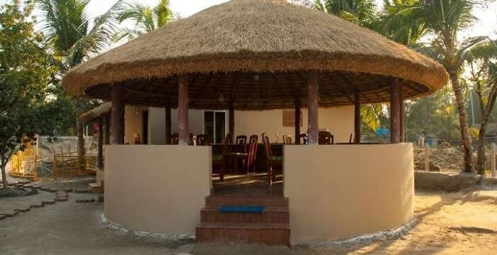 Enjoy homemade meals at the open air restaurant at Solitary Nook Resort