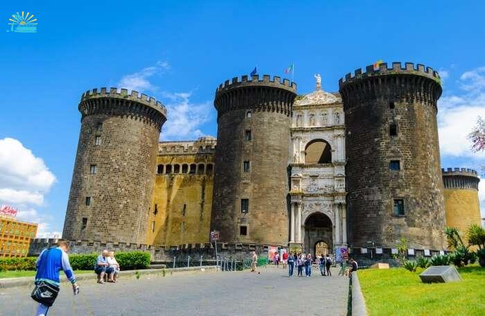 Explore The Castles And Palaces Of Naples