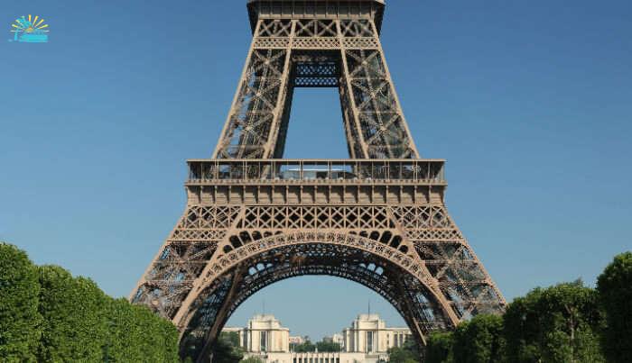 Historical Monuments In Paris