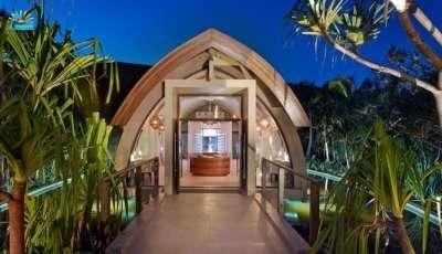 Luxury Resorts In Tahiti