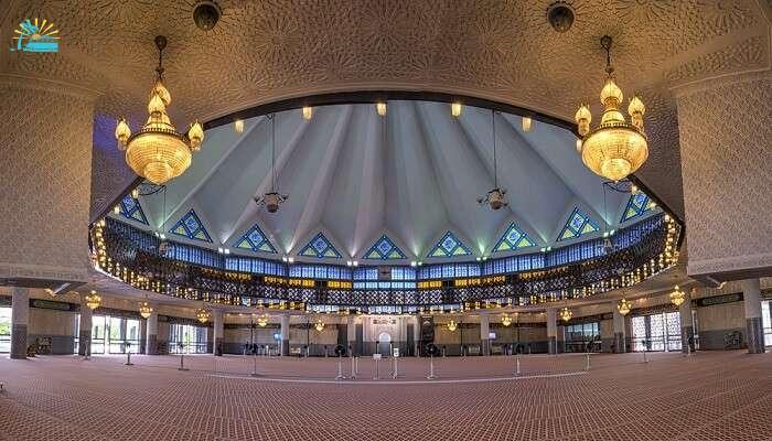 Marvelous interiors of National Mosque of Malaysia in Kuala Lumpur