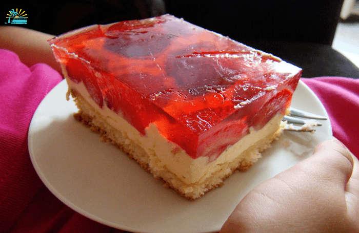 Pink_Lamington_Jelly_Cakes