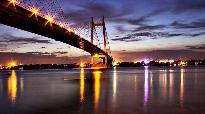 Prinsep Ghat in is the most beautiful romantic place in Kolkata with such stunning views