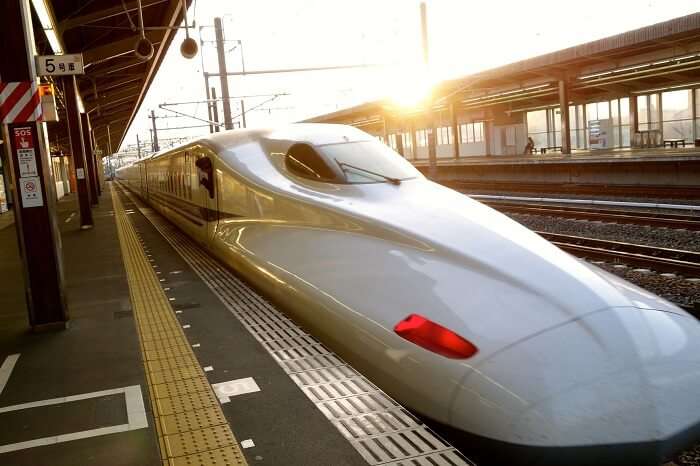 The Shinkanse bullet train stadning at the railway station