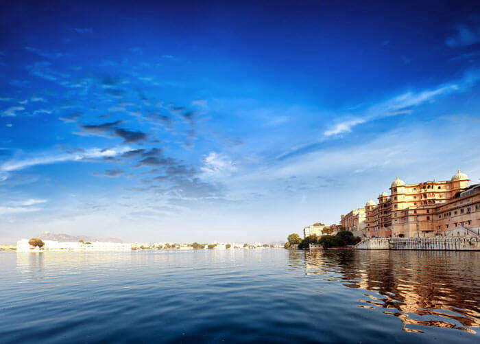 The panoramic view of Pichola Lake in Rajasthan