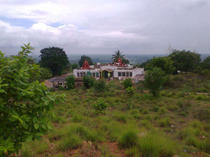 The temple of Vishnu embraced in Karighatta hill