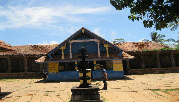 Enjoy the blissful view of Thirunelli Temple in Wayanad