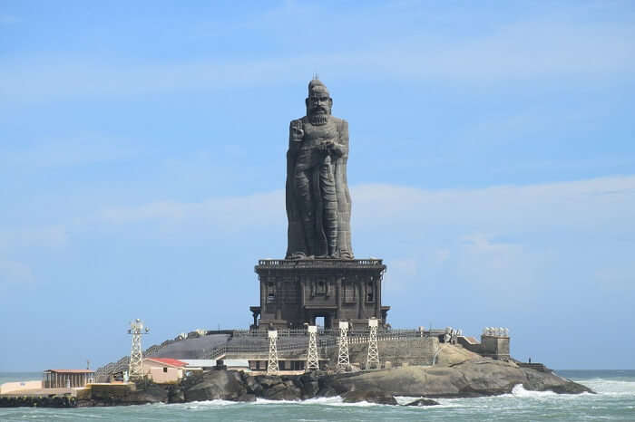 Thiruvalluvar Statue kanyakumari