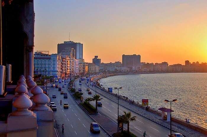 Walk along the Corniche in Alexandria