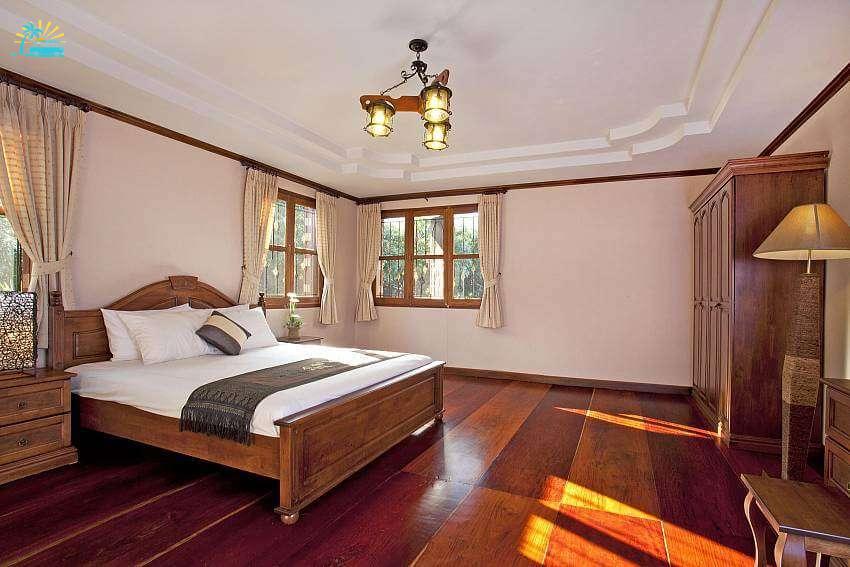 inside a bedroom of Doi Luang Reserve