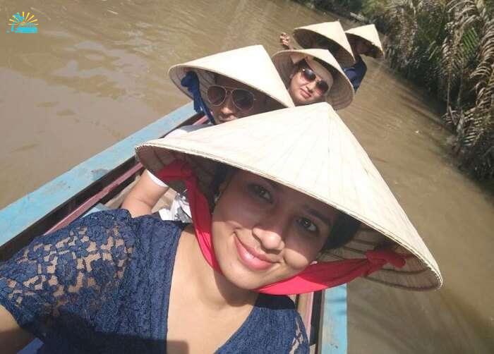 pallavi vietnam family trip: boat ride