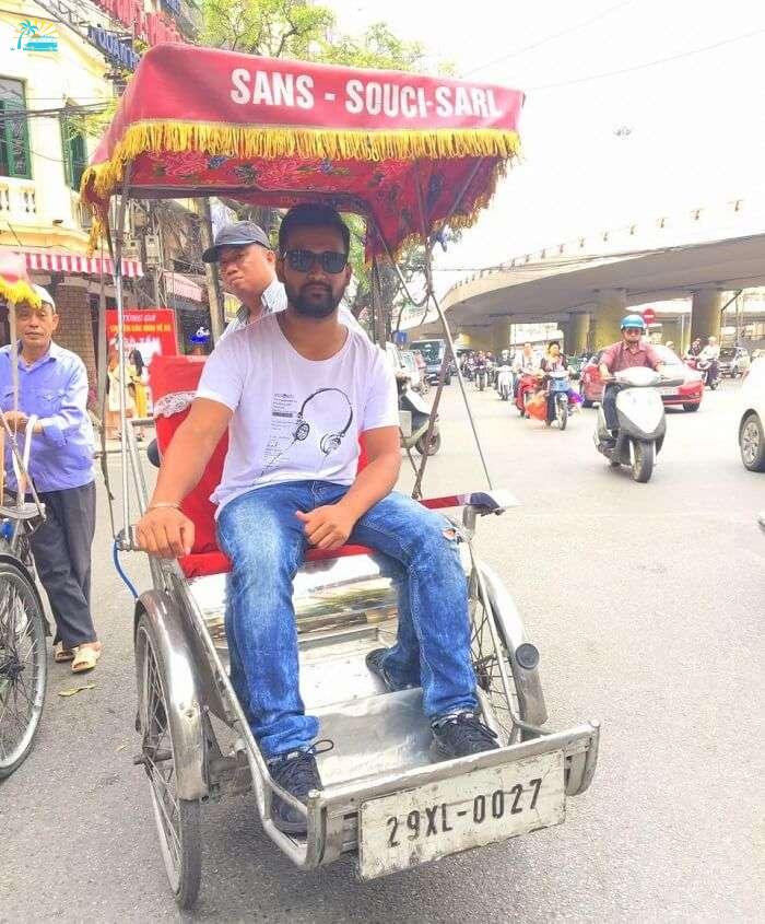 pallavi vietnam family trip: in vietnamese rickshaw