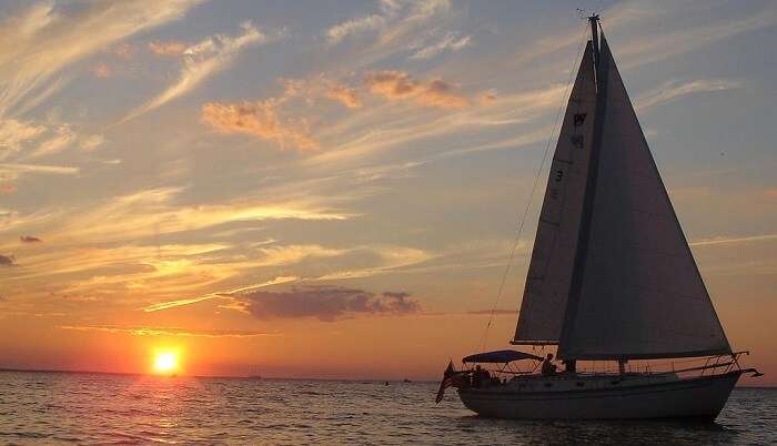 sunset cruise goa